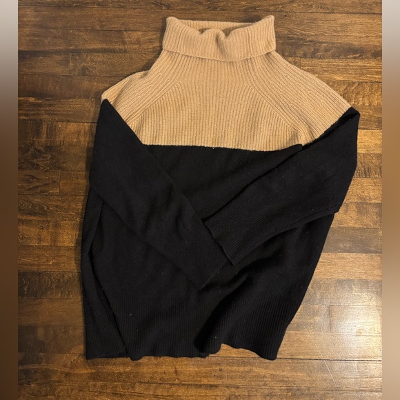 Nordstromom Signature Turtleneck Cashmere sweater - Picture 2 of 5